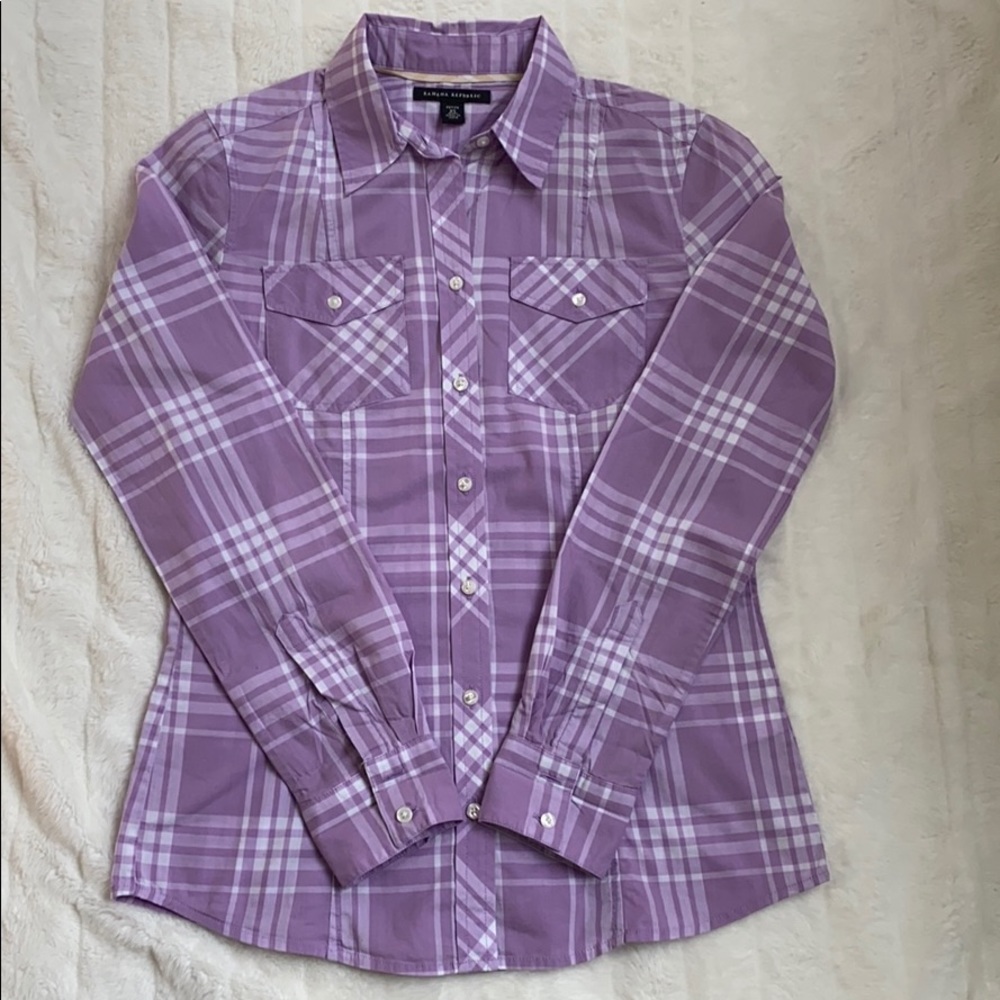 Banana Republic women’s Button-Down Shirt - Picture 5 of 7